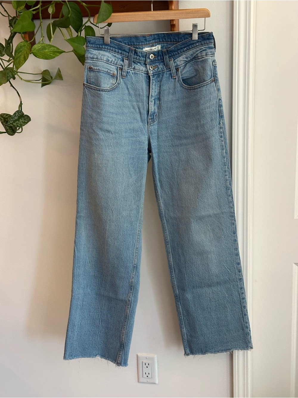 Abercrombie & Fitch 90’s relaxed high rise jean